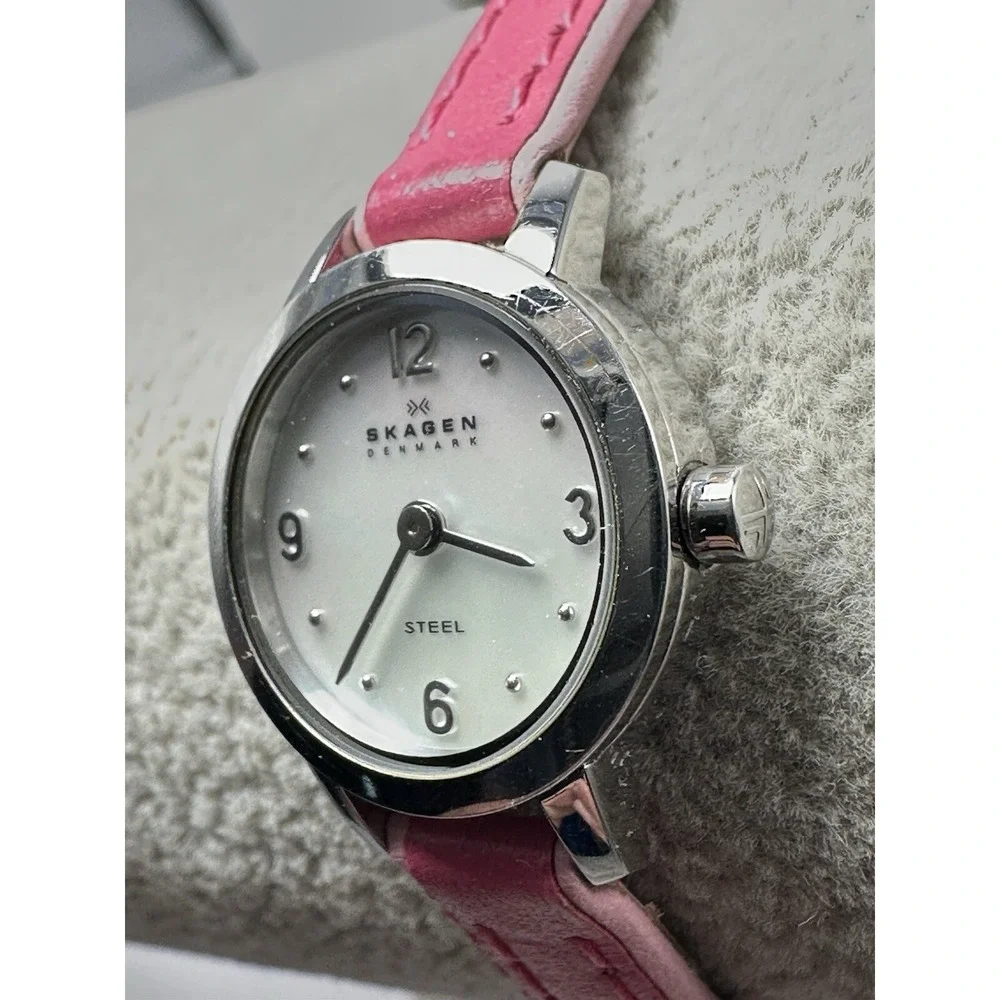 Skagen Steel 345SSLP Ladies Slim MOP‎ Watch New Battery 19MM 7.25